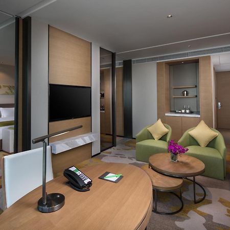 Holiday Inn Nanjing Harbour By Ihg Экстерьер фото